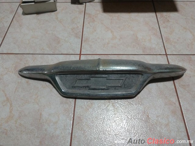 Autoclasico Mx Emblema De Cofre Chevrolet Pick Up