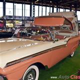 1957 ford fairline skyliner. motor v8 de 292ci que desarrolla 212hp.