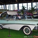 1958 ford fairline skyliner. motor v8 de 332ci que desarrolla 265hp.