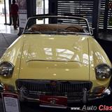 1969 mg c de 6 cilindros en línea de 3,000ccc con 145hp