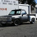 dodge custon pick up 1977