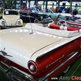 1957 ford fairlane 500. motor v8 de 312ci que desarrolla 245hp