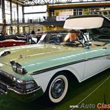 1958 ford fairline skyliner. motor v8 de 332ci que desarrolla 265hp.