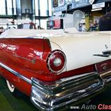 1957 ford fairlane 500. motor v8 de 312ci que desarrolla 245hp