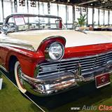 1957 ford fairlane 500. motor v8 de 312ci que desarrolla 245hp