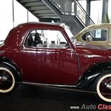 1939 simca, 4 cilindros en línea de 570cc con 12hp