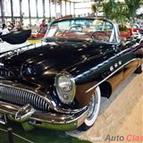 1954 buick super. motor v8 de 322ci que desarrolla 182hp.