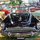 1954 buick super. motor v8 de 322ci que desarrolla 182hp.