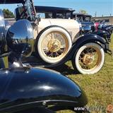 ford a de uruguay - paseo de otoño 2019, plaza de los fundadores, nueva helvecia,colonia, uruguay