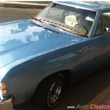 original hood trim, from chevrolet coupe or ss 1971 or 1970 -and malibu 1972-.