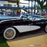 1957 chevrolete corvette. motor v8 de 283ci que desarrolla 220hp