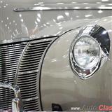 1940 ford two doors deluxe