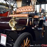 1904 olvera runabout fabricado en méxico con un motor de 1 cilindro. basado en el oldsmobile de esa época por el maestro olvera de santa maría huitzilac, morelos.