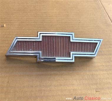 1967 1968 CHEVROLET PICKUP GRILLE EMBLEM