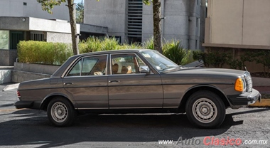 1977 Mercedes Benz 280E Sedan