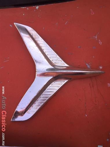 ORNAMENTO LATERAL CHEVROLET BEL AIR 1960