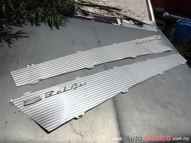 1957 CHEVROLET BEL AIR QUARTER PANEL SIDE MOLDINGS