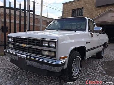 1990 Chevrolet Cheyenne Pickup