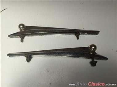 FORD GALAXIE 500 1962 RH AND LH FENDER ORNAMENTS