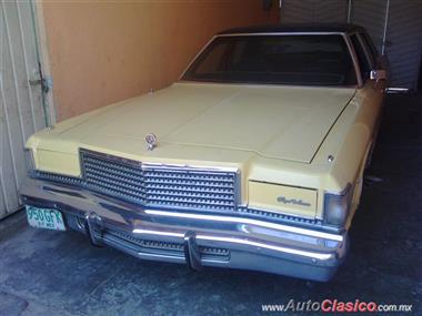 1975 Chrysler royal monaco Sedan