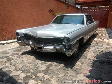 1965 Cadillac Fleetwood 60 Special Sedan