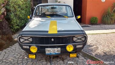 1975 Renault R12 Sedan