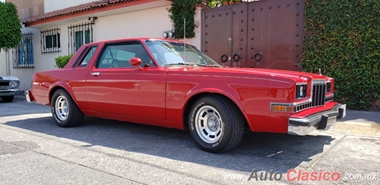 1982 Dodge Magnum Sedan; Autos Dodge