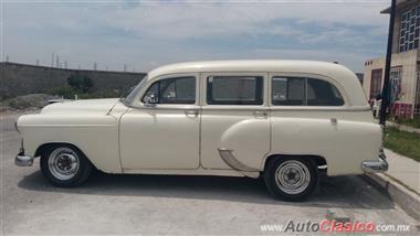 1953 Chevrolet station wagon o guayin Vagoneta