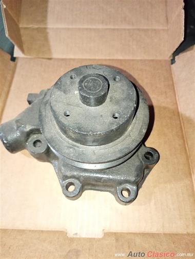 Chevrolet 6Ciil 216 47-53 Water Pump (Rebuilt)