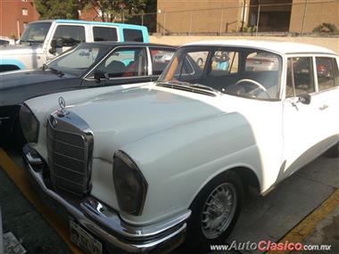 1960 Mercedes Benz 220s Coupe