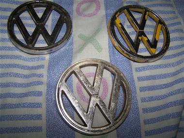 Emblemas  Originales Para Cofre De VW Sedan Modelo Antiguo