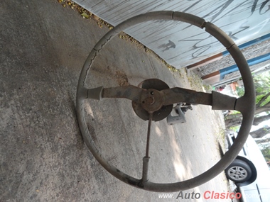 PONTIAC 41 STEERING WHEEL & STEERING