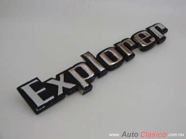 EMBLEMA LETRERO EXPLORER METALICO