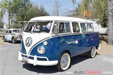 1966 Volkswagen Bus - Type 2