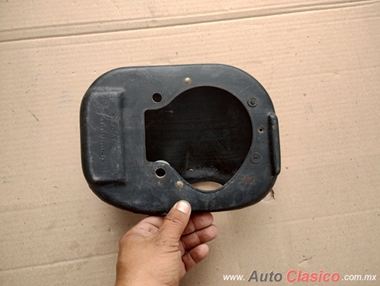 base de tapon de gasolina ford f100,f150,f250 76-79