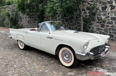 1957 Ford Thunderbird Convertible