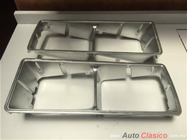 FORD MUSTANG 1978 TO 1983 ORIGINAL RH AND LH HEADLIGHT BEZELS