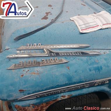 EMBLEMAS LATERALES DE CHEVROLET PICK-UP APACHE DISTINTOS MODELOS.