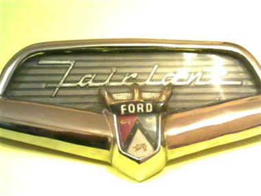 Emblema Ford Fairlane Victoria 1955 - 1956