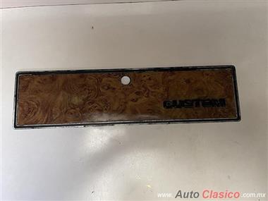 FORD PICK UP 1974 TO 1979 FORD BRONCO 1978 TO 1979 ORIGINAL GLOVE BOX LID