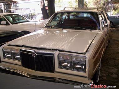 1981 Chrysler Le Baron Vagoneta