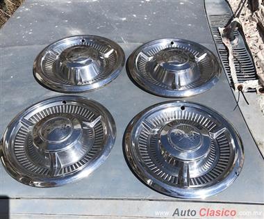 TAPONES DE RIN CHEVROLET BISCAYNE BEL AIR 1958