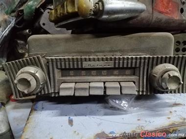 Radio Oldsmobile 56 (Usado Como Se Ve)