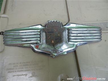 Cadillac 41 Emblema