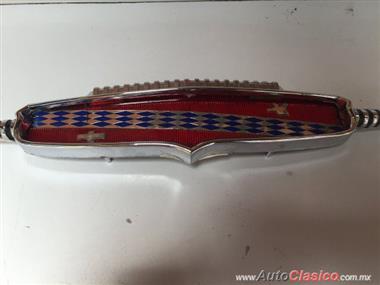 BUICK 1953 ORIGINAL CHEST EMBLEM