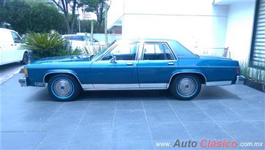 1981 Ford Crown Victoria Sedan