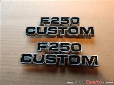 Emblemas Laterales Ford F250 Custom Del 76-79