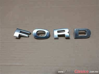 Juego De Letras De Cofre Ford F100,F250,F350 Del 73-79
