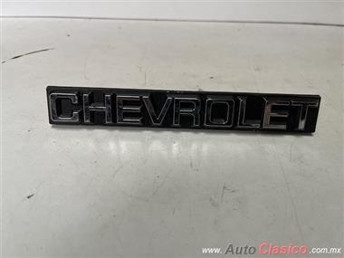 CHEVROLET MALIBU 1979 TO 1980 ORIGINAL GRILLE EMBLEM