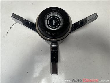 FORD MUSTANG 1964 TO 1967 ORIGINAL STEERING WHEEL CENTER